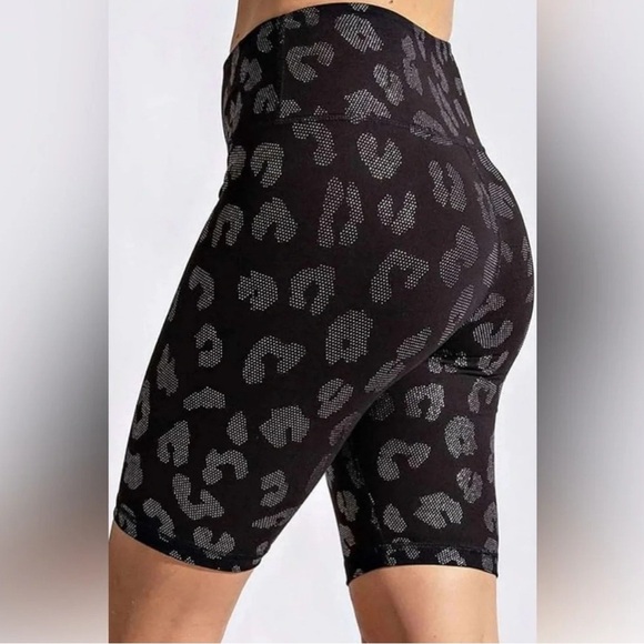 Rae Mode Black Leopard Print Biker Shorts M High Waist Stretch Active - Picture 8 of 8